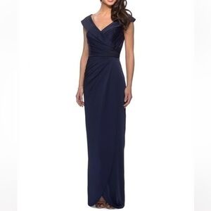 LA FEMME Navy Modern Jersey Ruched Evening gown